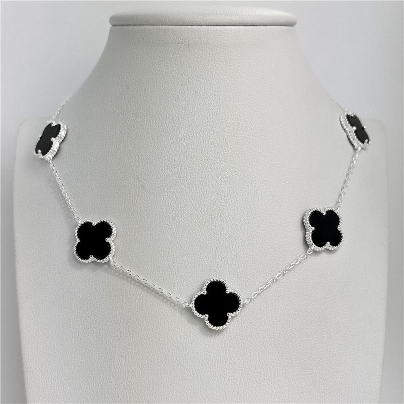 COLAR LISO LAP 5 TREVOS ONIX 1,4CM 40+5CM