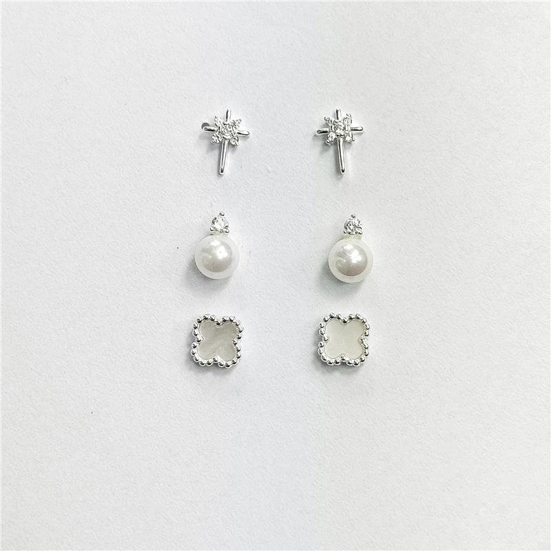 BR LISO LAP TRIO TREVO MADREPEROLA + PTO DE LUZ + PEROLA